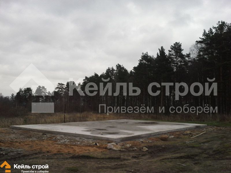 Дом с балконом, террасой и фонарем, пос. Дзжержинский, Россия